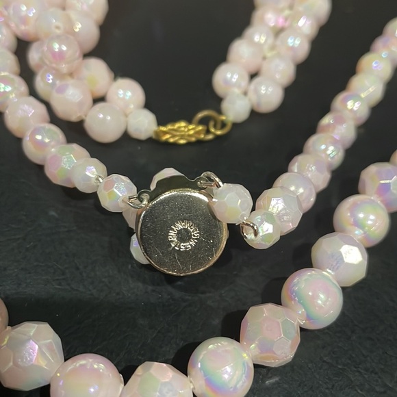 VINTAGE Baby Pink Necklace Bracelet Set - Picture 2 of 3